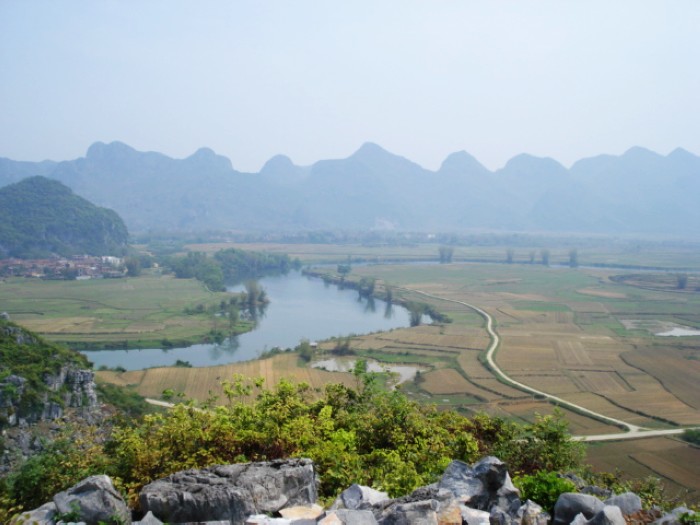 上林县白圩镇覃排社区大岭村风光独特,彼具旅游观光价档.