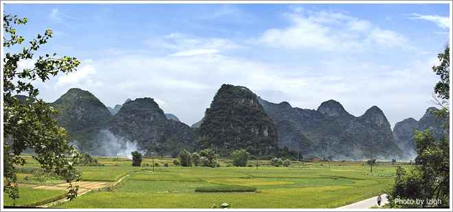 路过郊区柳江县成团镇福塘乡,两张接片宽幅.